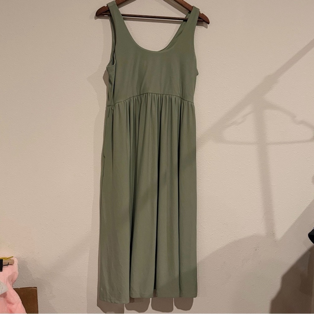 Simply Vera Vera Wang Olive Maxi Dress - Picture 5 of 11